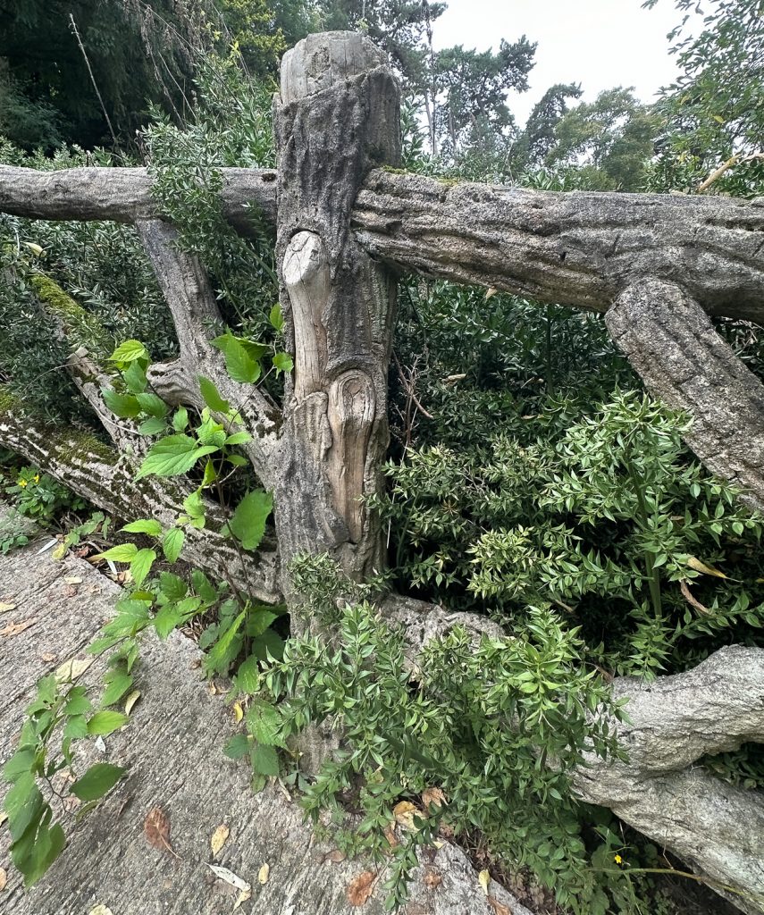 Faux bois realistic railing detail at Parc des Buttes-Chaumont