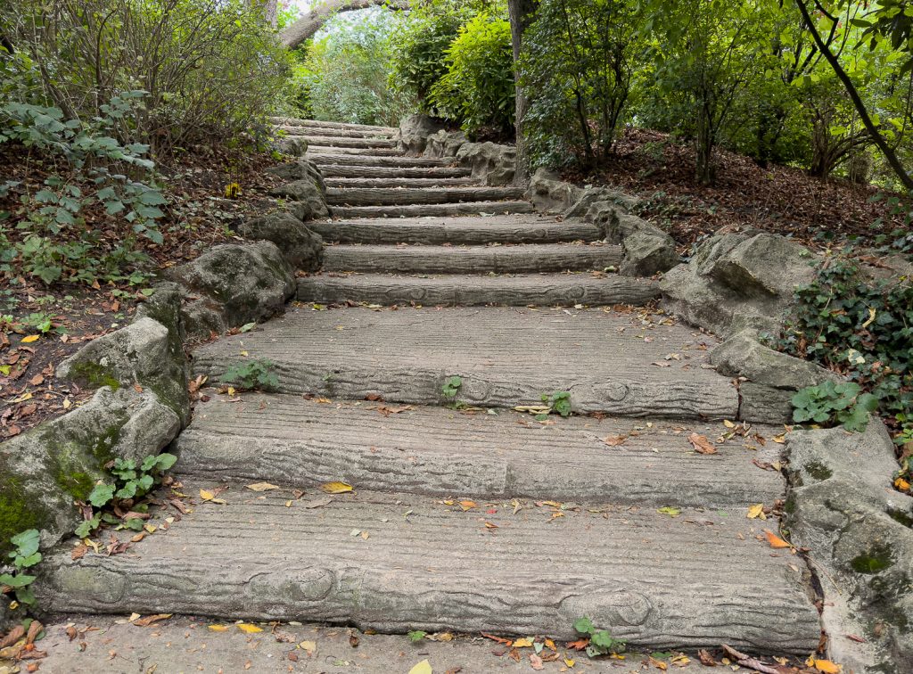 Faux bois steps at Parc des Buttes-Chaumont