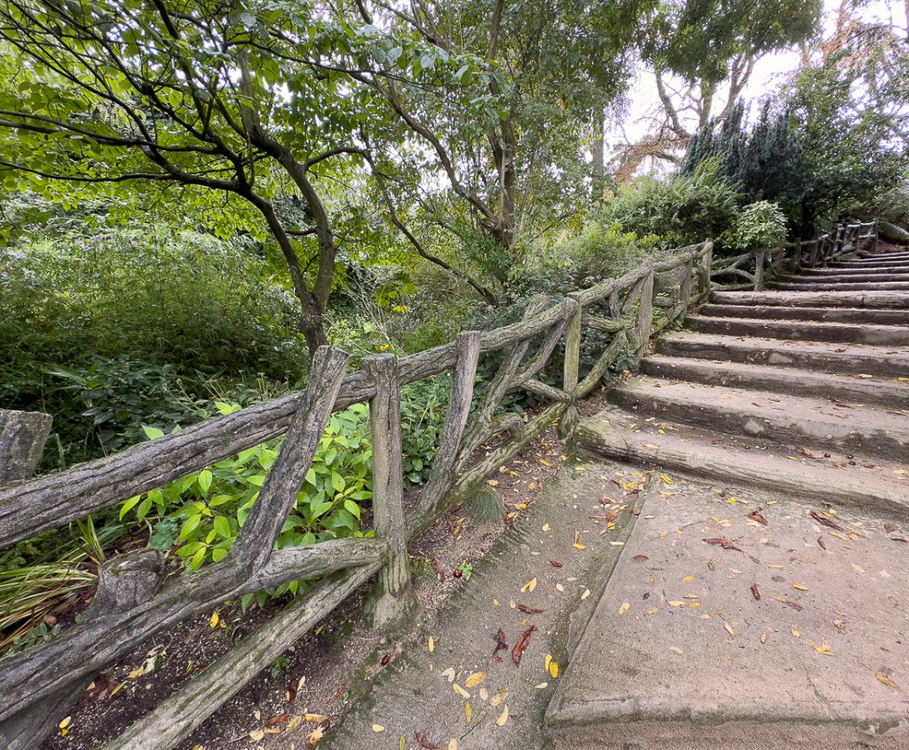 A faux bois railing and stairway at Parc Montsouris