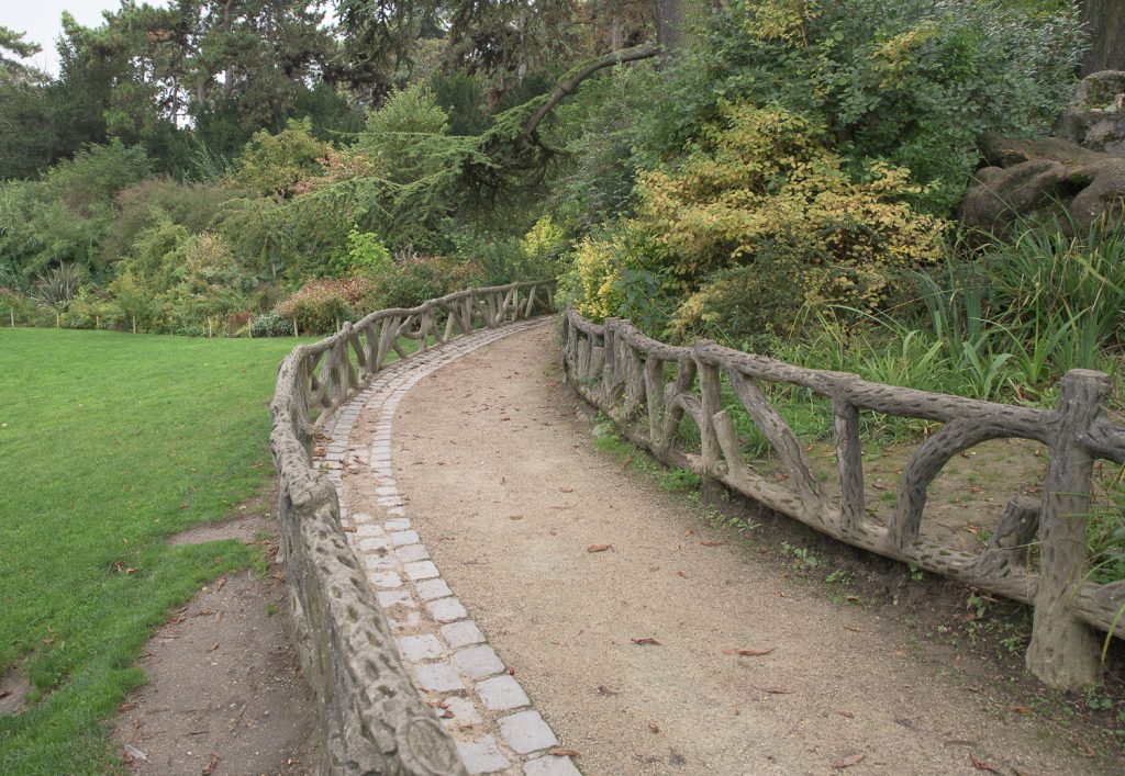 A faux bois walkway at Parc Montsouris