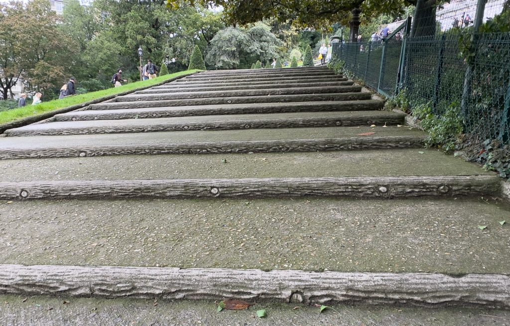 Faux bois log steps at Basilique du Sacré-Cœur